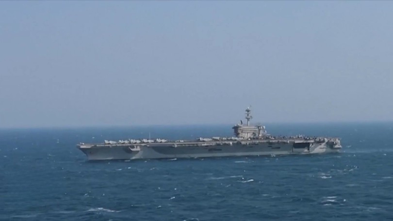 Tàu sân bay Mỹ rời khỏi khu vực gần bờ biển Iran