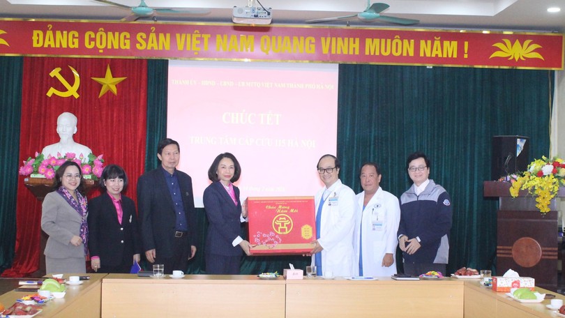 Lãnh đạo Thành phố chúc Tết chùa Kim Liên, Trung tâm 115 Hà Nội