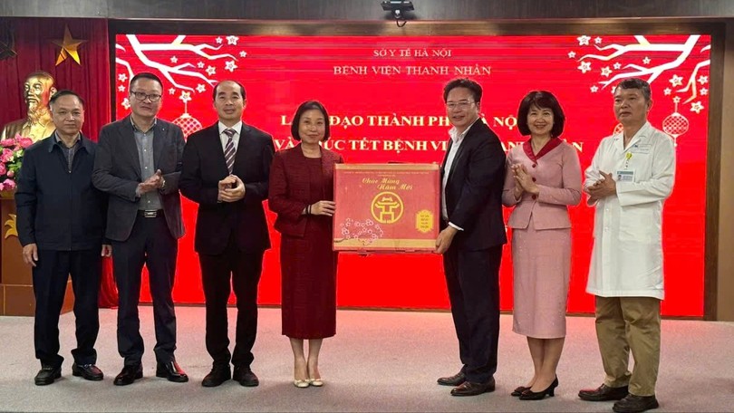 Tri ân lãnh đạo Thành phố và chúc Tết bệnh viện Thanh Nhàn