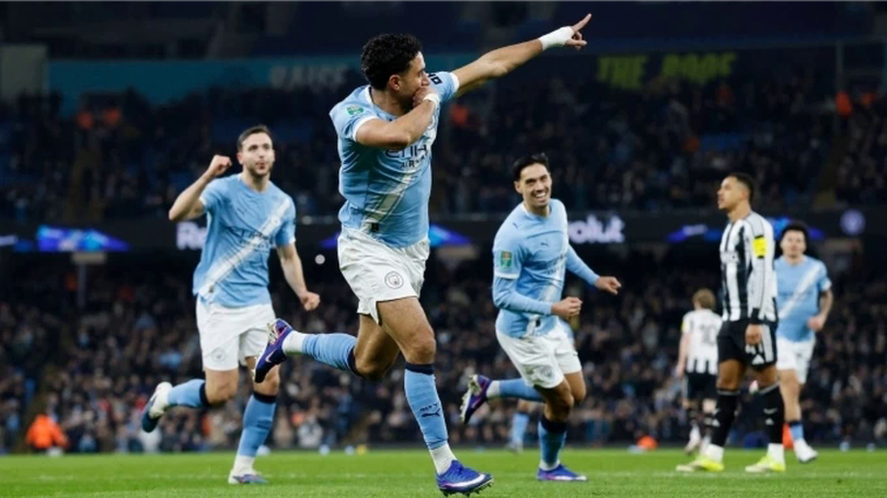 Man City vào chung kết Cúp Liên đoàn Anh
