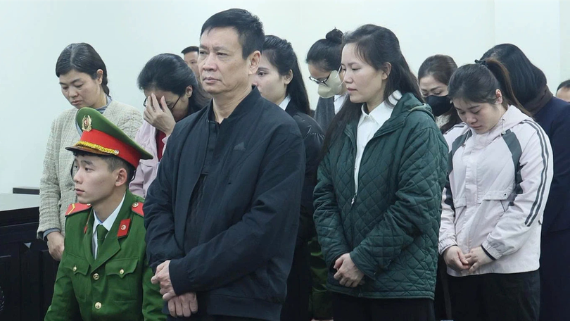 Hai trùm buôn lậu 546 kg vàng lĩnh án