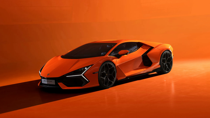 Lamborghini gọi sửa chữa Revuelto do lỗi camera lùi