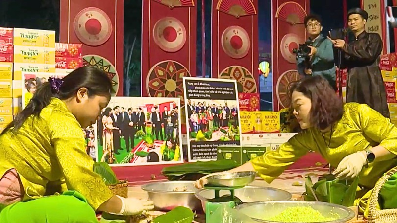 'Không gian Tết Việt' - Điểm mua sắm, trải nghiệm hấp dẫn