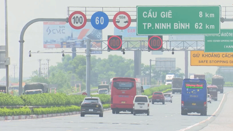 Chấn chỉnh việc đặt biển báo, vạch kẻ đường chưa đúng