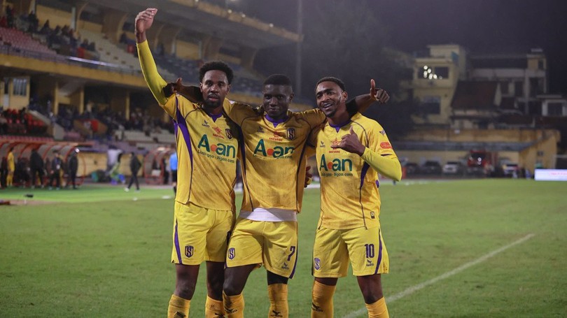 Hai bất ngờ tại vòng 13 LPBank V-League 2025/2026