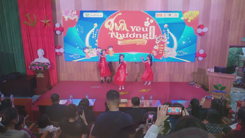 Tết sớm cho bệnh nhi