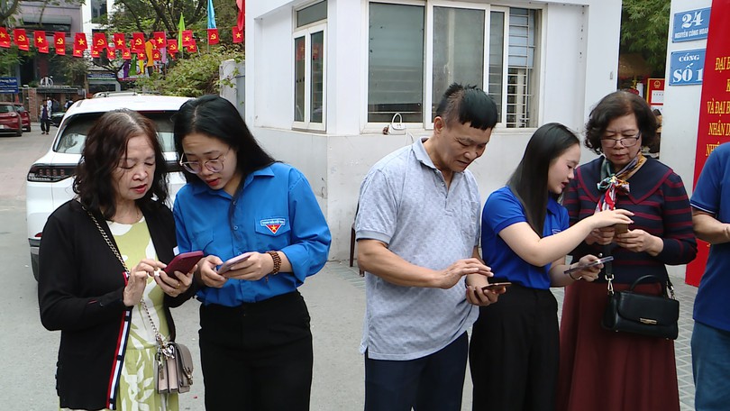 Tập trung cao độ hướng tới ngày bầu cử