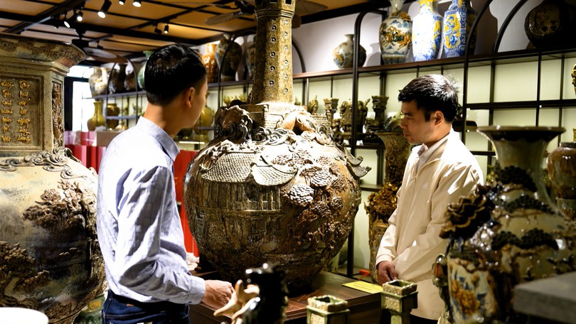 Sự phát triển của làng nghề Bát Tràng trong giai đoạn hiện nay