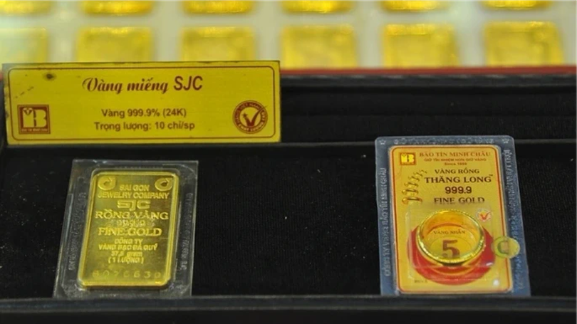 Vàng miếng giảm 900.000 đồng/lượng