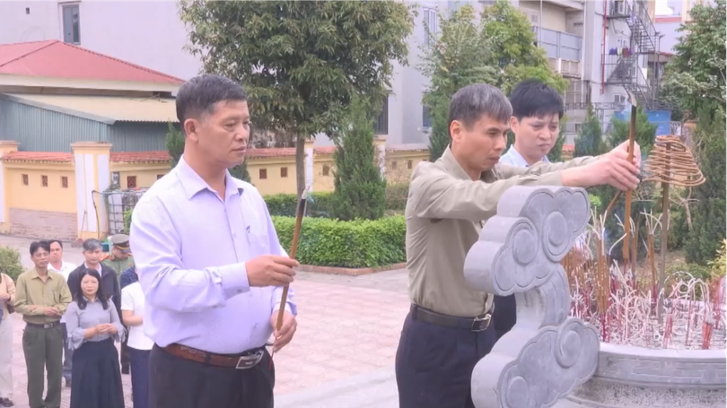 Xã Hồng Vân: Dâng hương nghĩa trang liệt sỹ trước ngày bầu cử