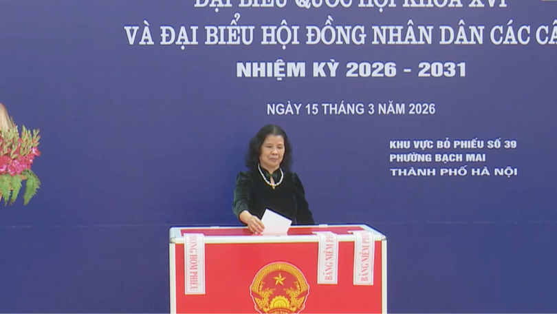 39 khu vực bỏ phiếu phường Bạch Mai thực hiện nhiệm vụ nghiêm túc, đúng quy định