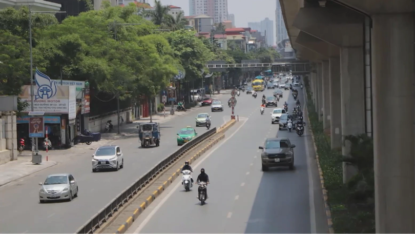 Rào chắn 1,2km đường Nguyễn Trãi xây cống chống ngập