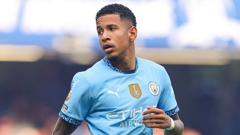 Manchester City cân nhắc để Savinho ra đi