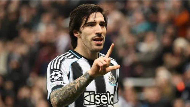 Man United bắt đầu đàm phán mua Sandro Tonali