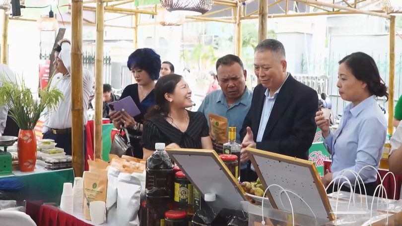 Phiên chợ Xanh - Kết nối tiêu dùng cùng hợp tác xã