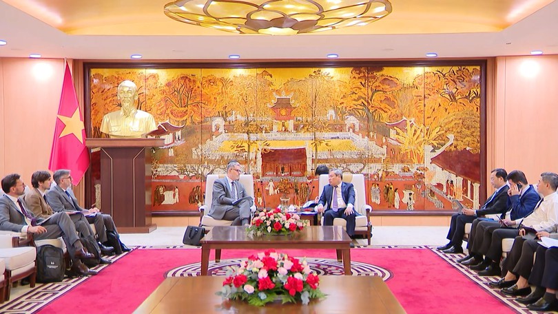 Hà Nội - Pháp thúc đẩy các dự án hạ tầng chiến lược