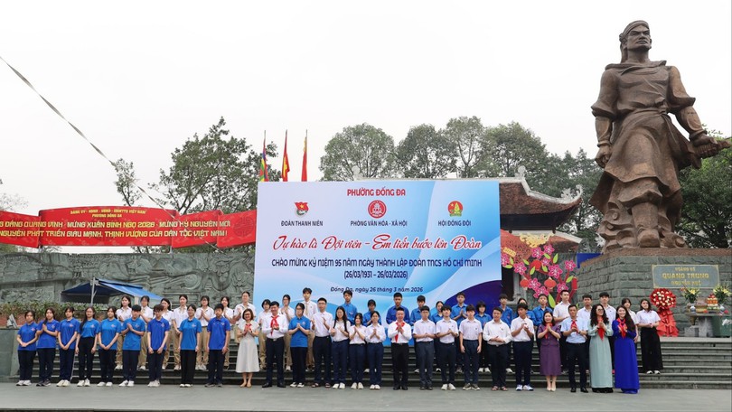 Tự hào là đội viên, tiến bước lên Đoàn