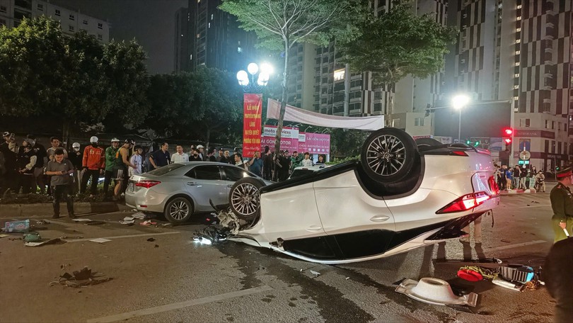 Thông tin vụ tai nạn liên hoàn trên đường Trung Kính