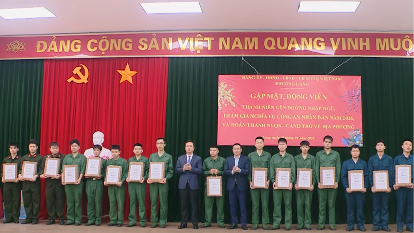 Phường Láng gặp mặt các tân binh