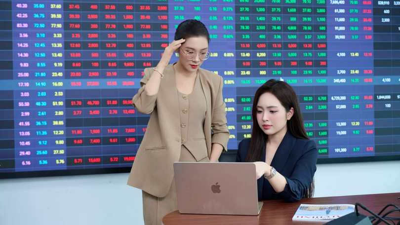 VN-Index mất gần 33 điểm vì chiến sự Trung Đông