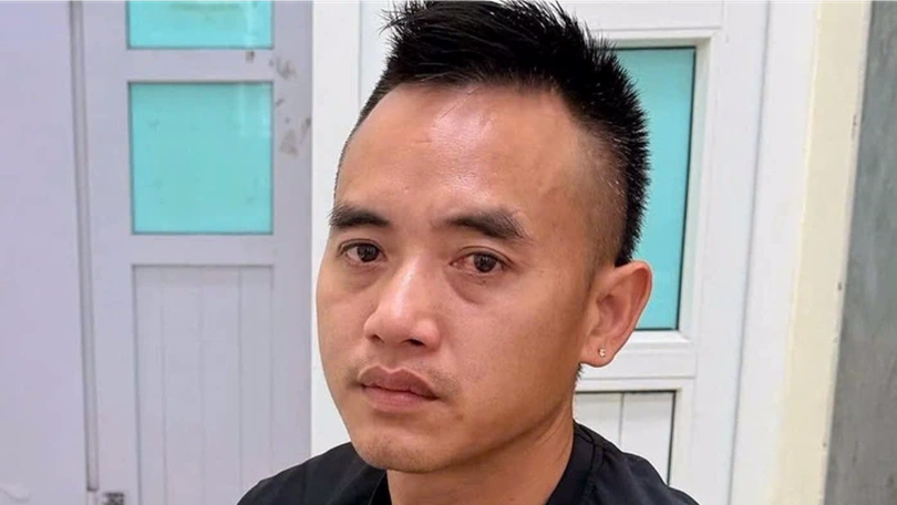 Tạm giữ hình sự tài xế chèn ngã 3 người đi xe máy