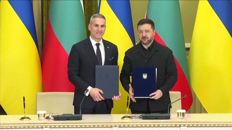 Ukraine, Bulgaria ký thỏa thuận an ninh 10 năm