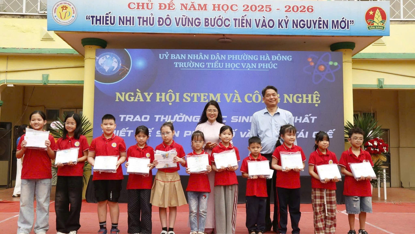 Ngày hội STEM và công nghệ trường tiểu học Vạn Phúc