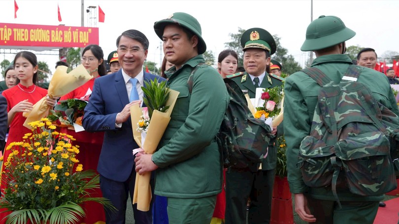 743 công dân Điểm giao nhận quân số 8 lên đường nhập ngũ