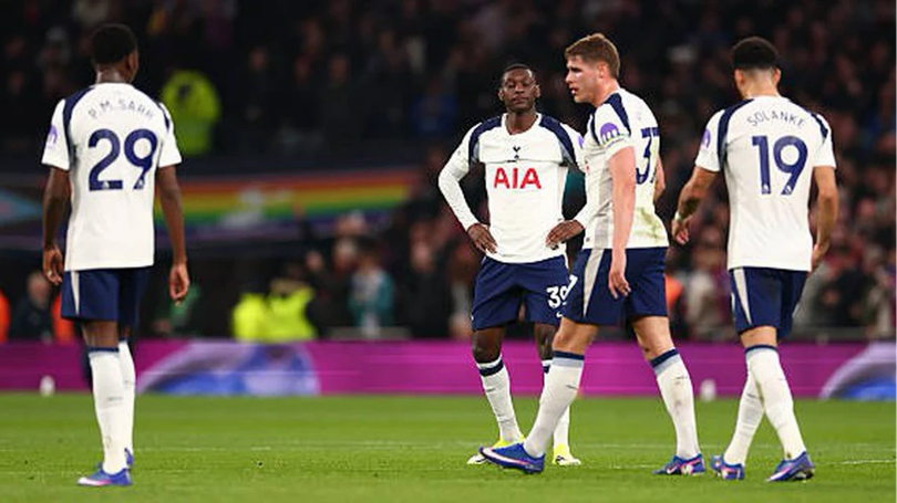 Tottenham đối mặt nguy cơ xuống hạng sau 50 năm