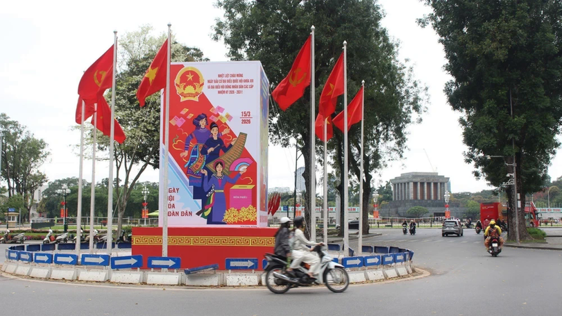 Hà Nội rực rỡ trước ngày hội non sông