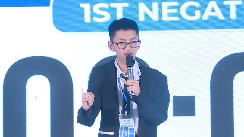 Giải đấu tranh biện tiếng Anh thu hút nhiều học sinh tham gia
