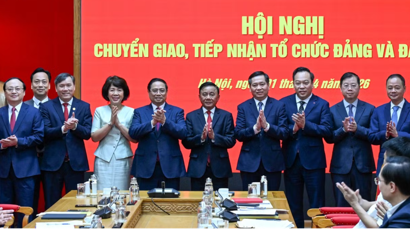Chuyển giao và tiếp nhận 5 tổ chức Đảng về Đảng uỷ các cơ quan Đảng Trung ương