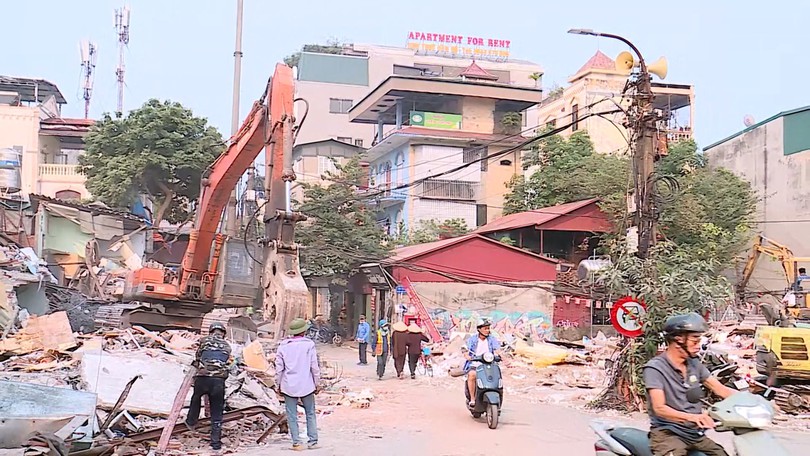 Người dân đồng thuận bàn giao mặt bằng thi công cầu Tứ Liên