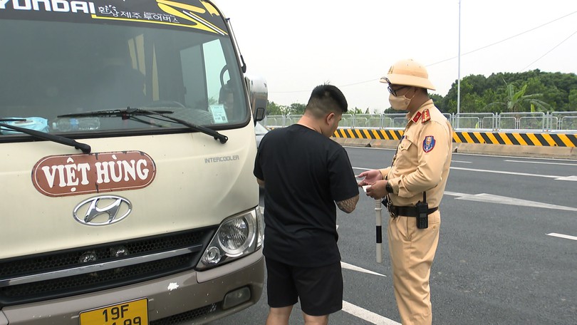 Tăng cường kiểm tra, xử lý vi phạm ATGT dịp nghỉ lễ