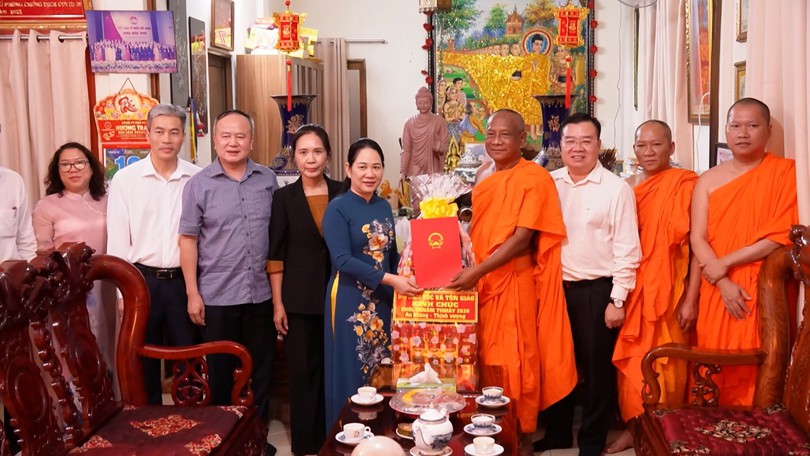 Lãnh đạo Bộ Dân tộc và Tôn giáo thăm, chúc Tết Chôl Chnăm Thmây