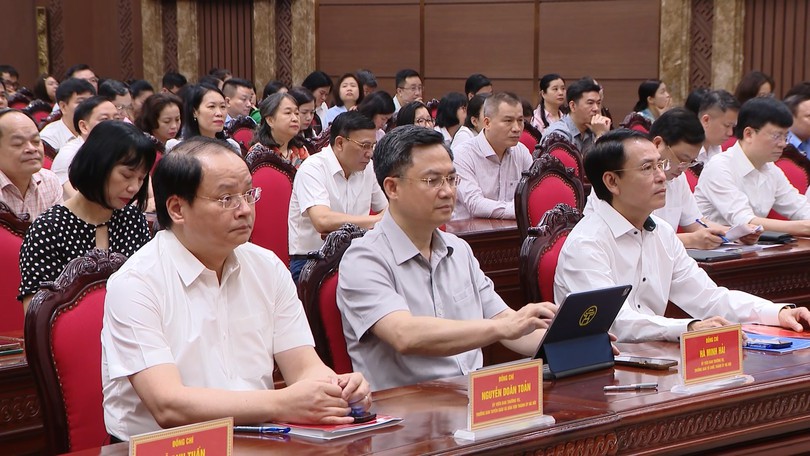 Đảng viên Thủ đô nghiêm túc học tập, quán triệt Nghị quyết Trung ương 2 (khóa XIV)