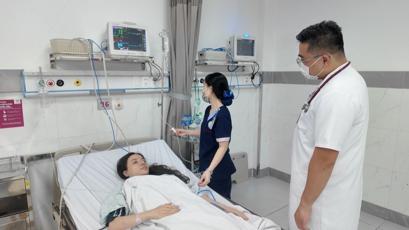 Cấp cứu điều trị kịp thời các nạn nhân trong vụ cháy ở Hồng Hà