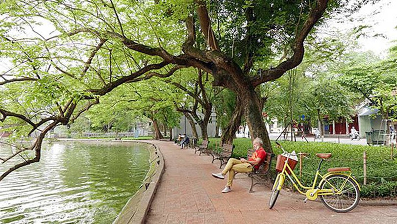 Thời tiết Hà Nội cuối tuần dịu mát, có mưa dông bất ngờ