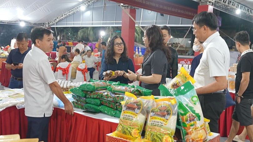 Không gian quảng bá sản phẩm làng nghề gắn kết Lễ hội Bình Đà