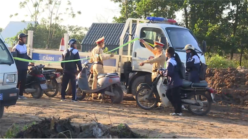 Siết chặt tình trạng học sinh vi phạm an toàn giao thông đường bộ
