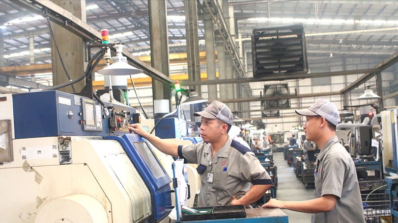 Nâng cao năng suất lao động từ sáng kiến công nhân
