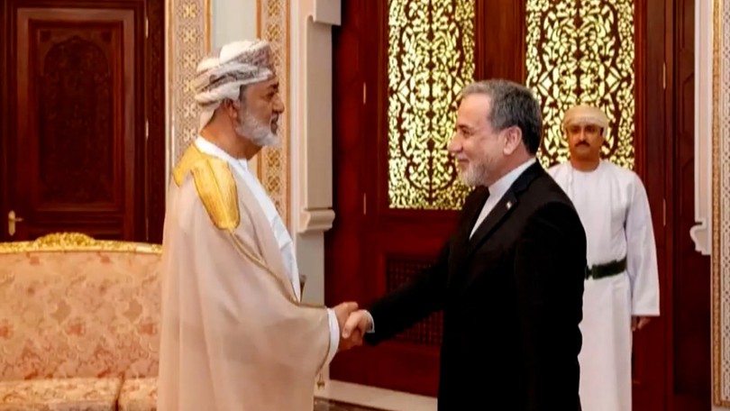 Quốc vương Oman tiếp Ngoại trưởng Iran