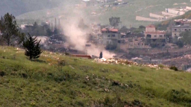 Giao tranh Israel - Hezbollah bất chấp lệnh ngừng bắn