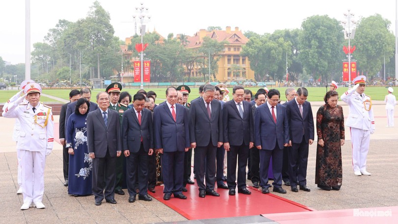 Lãnh đạo Đảng, Nhà nước vào Lăng viếng Chủ tịch Hồ Chí Minh