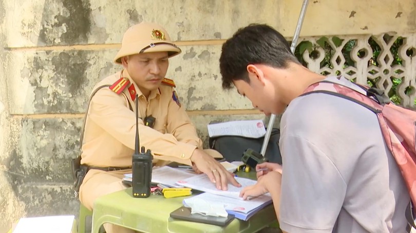 CSGT Hà Nội giữ vững trật tự giao thông xuyên lễ