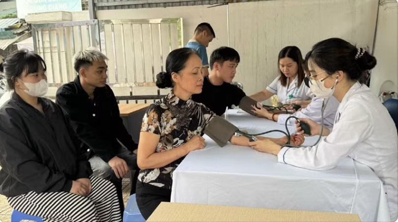 3.000 người dân phường Giảng Võ được khám, quản lý sức khỏe điện tử