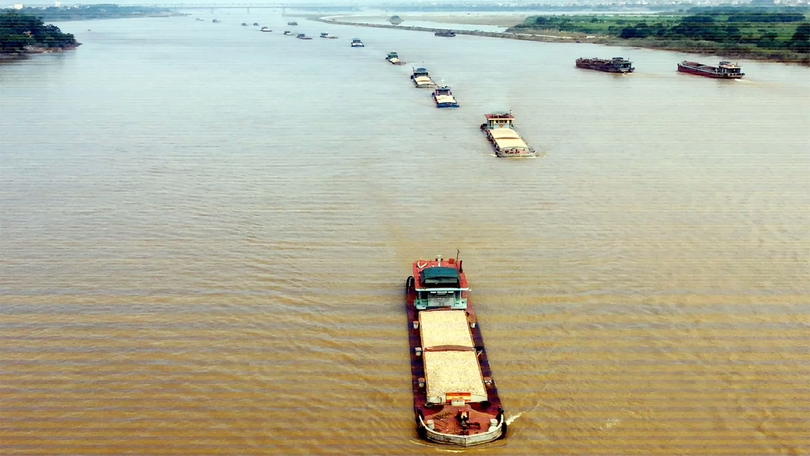 Nhịp sống mới bên sông Hồng