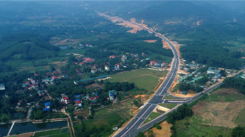 Dự kiến hoàn thành đường cao tốc nối Hòa Lạc - Hòa Bình trong tháng 6
