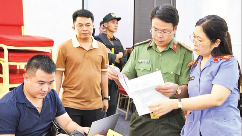 Hoàn thiện thể chế, siết chặt đấu tranh tội phạm mạng