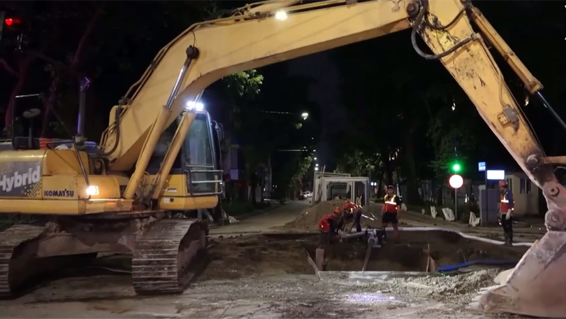 Xuyên đêm thi công các công trình chống úng ngập cục bộ